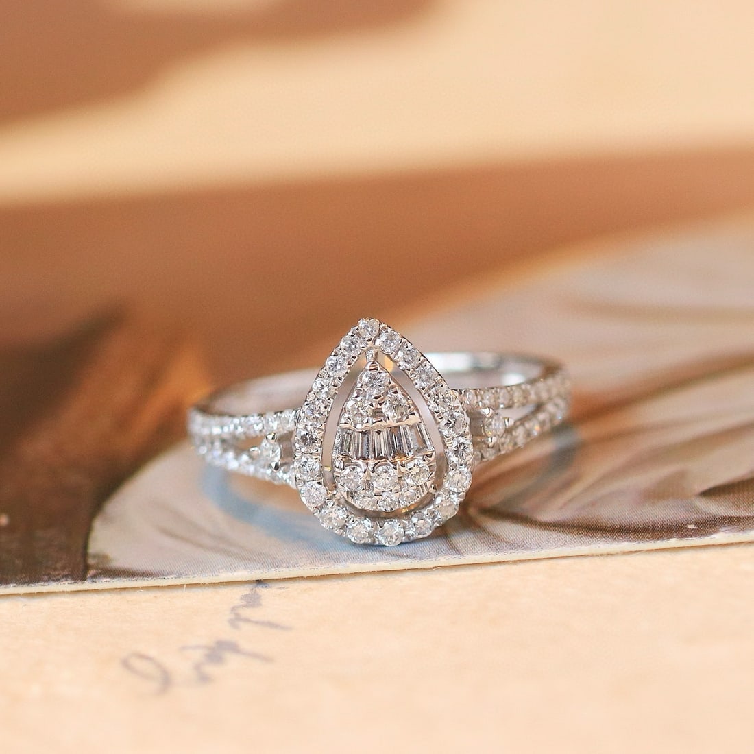 14k Gold 0.6 Ct Natural H Diamond Ring - 7