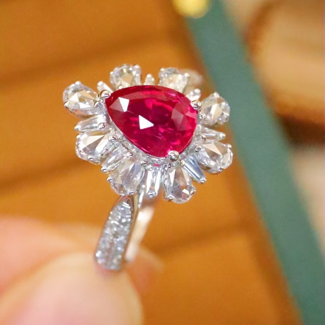 14k Gold 1.48 Ctw Natural Ruby & Diamond Ring - 3