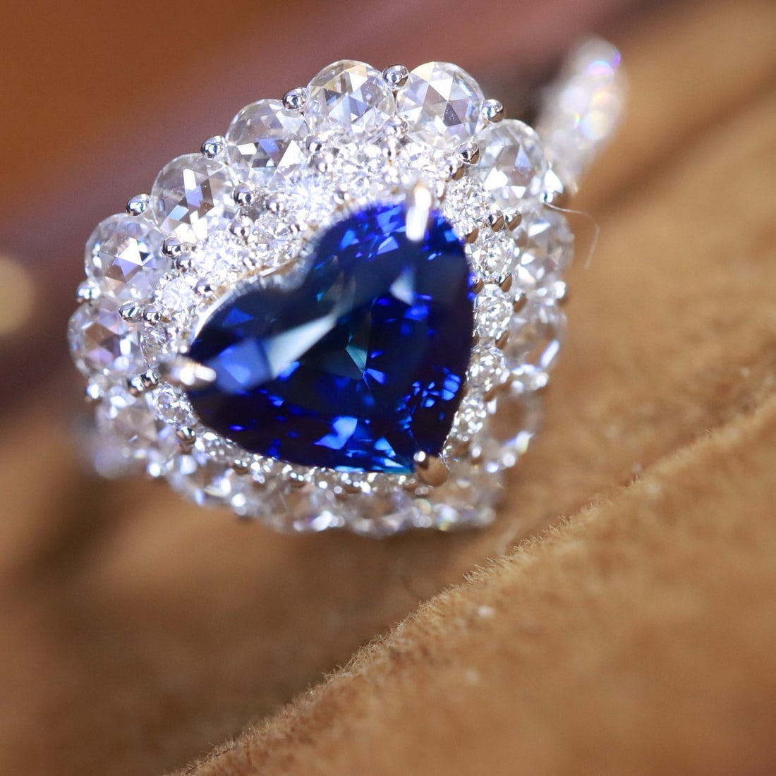14k Gold 1.99 Ctw Natural Sapphire & Diamond Ring - 3