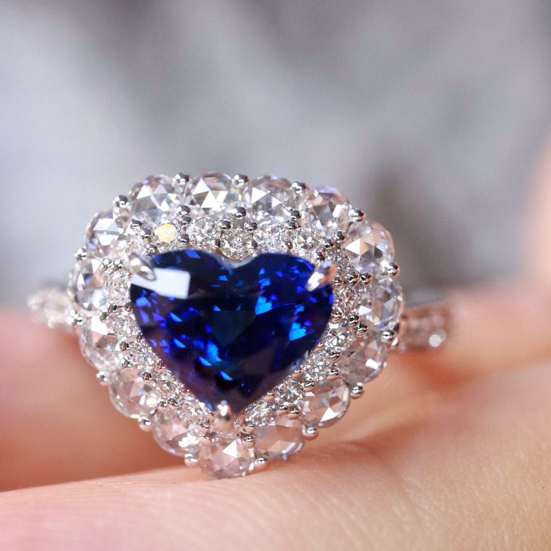 14k Gold 1.99 Ctw Natural Sapphire & Diamond Ring - 4