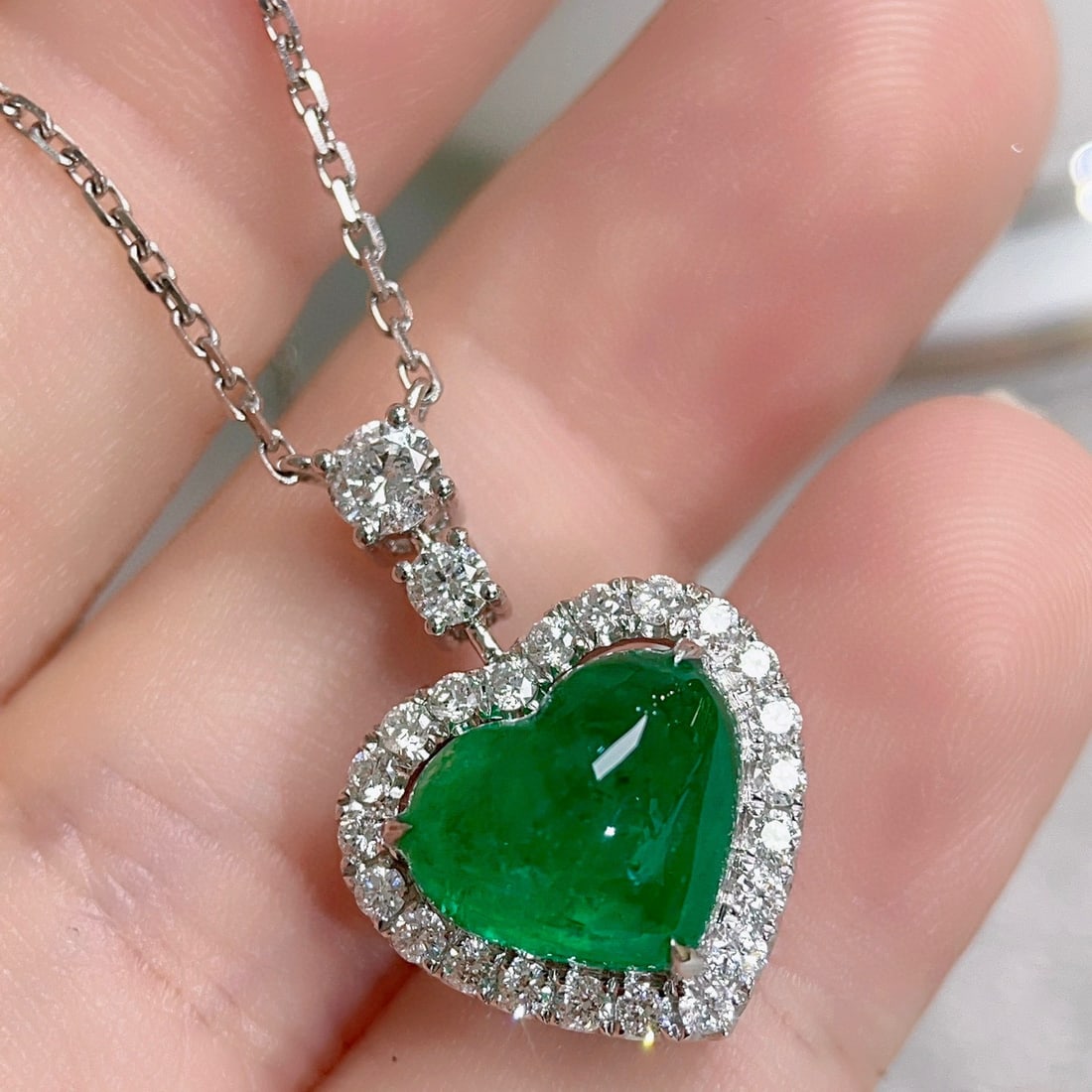 14k Gold 4.77 Ctw Vivid Green Natural Emerald & Diamond Necklace - 3