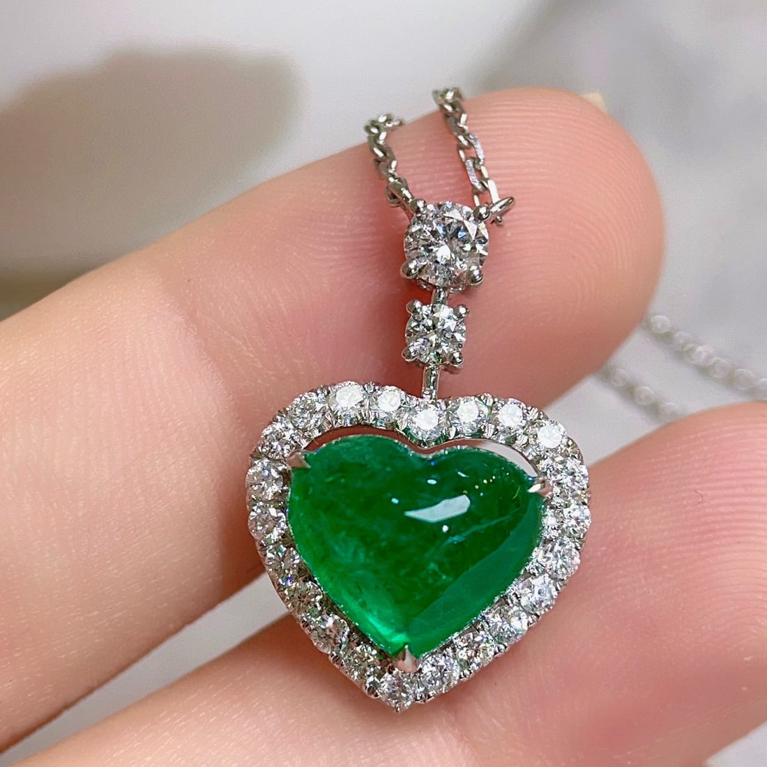 14k Gold 4.77 Ctw Vivid Green Natural Emerald & Diamond Necklace - 6