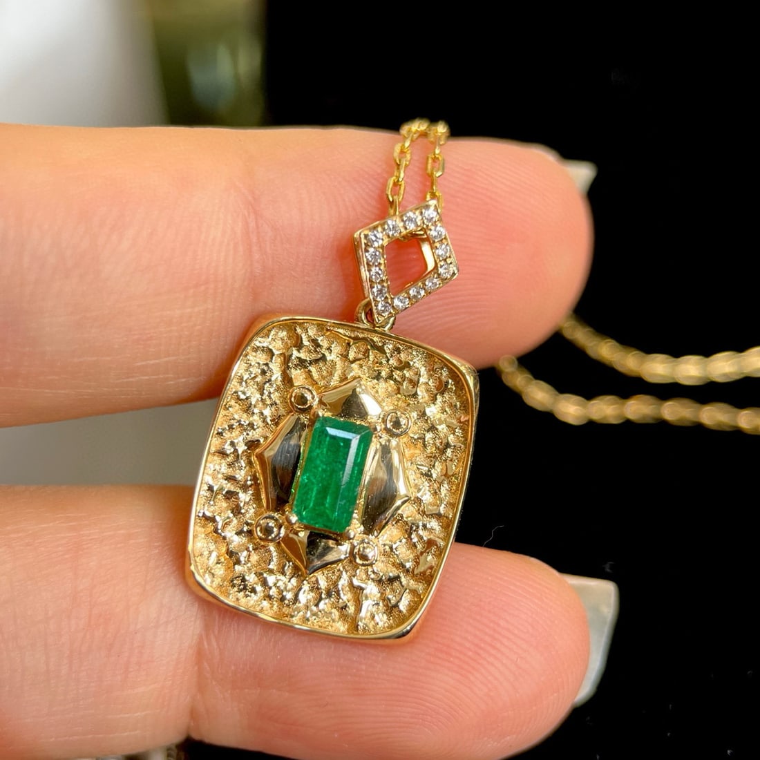 14k Gold 0.36 Ctw Vivid Green Natural Emerald & Diamond Pendant( Without Chain ) - 2