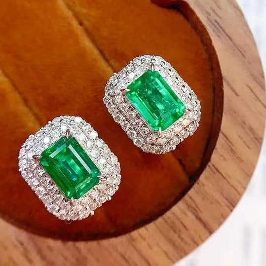 14k Gold 2.15 Ct Vivid Green Natural Emerald & Diamond Earrings - 2