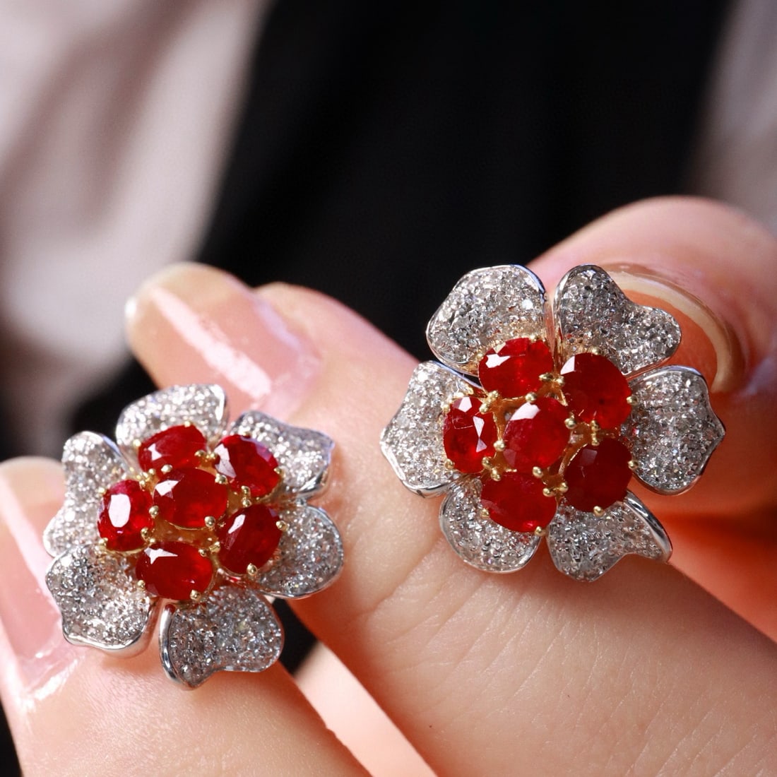14k Gold 4.83 Ctw Natural Ruby & Diamond & Flowers Earrings: Ref:230982352 / / gold content:14k gold / / main gemstone:ruby / / shape:oval / / carat weight:4. 35ct / / color:pigeonblood red / / treatment:natural / / / / adjacent gemstone 2 : diamond / /