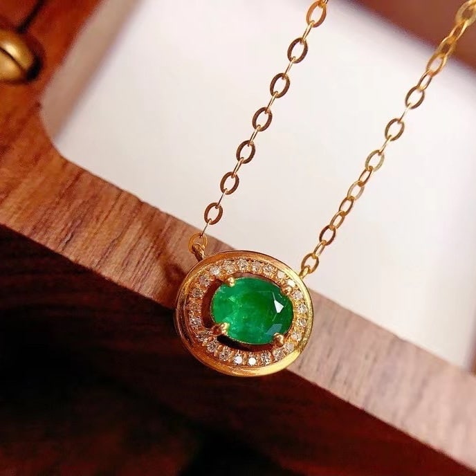14k Gold 0.55 Ct Vivid Green Natural Emerald & Diamond Necklace - 6