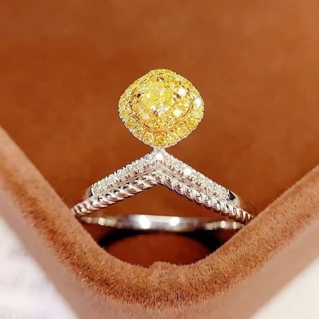 14k Gold 0.35 Ct Natural Yellow Diamond & Diamond Ring - 5