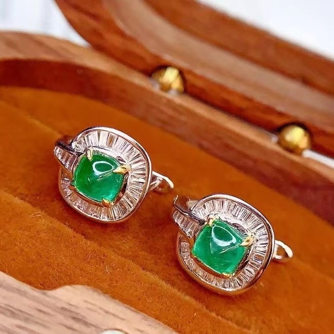 14k Gold 1.65 Ct Vivid Green Natural Emerald & Diamond Earrings - 5