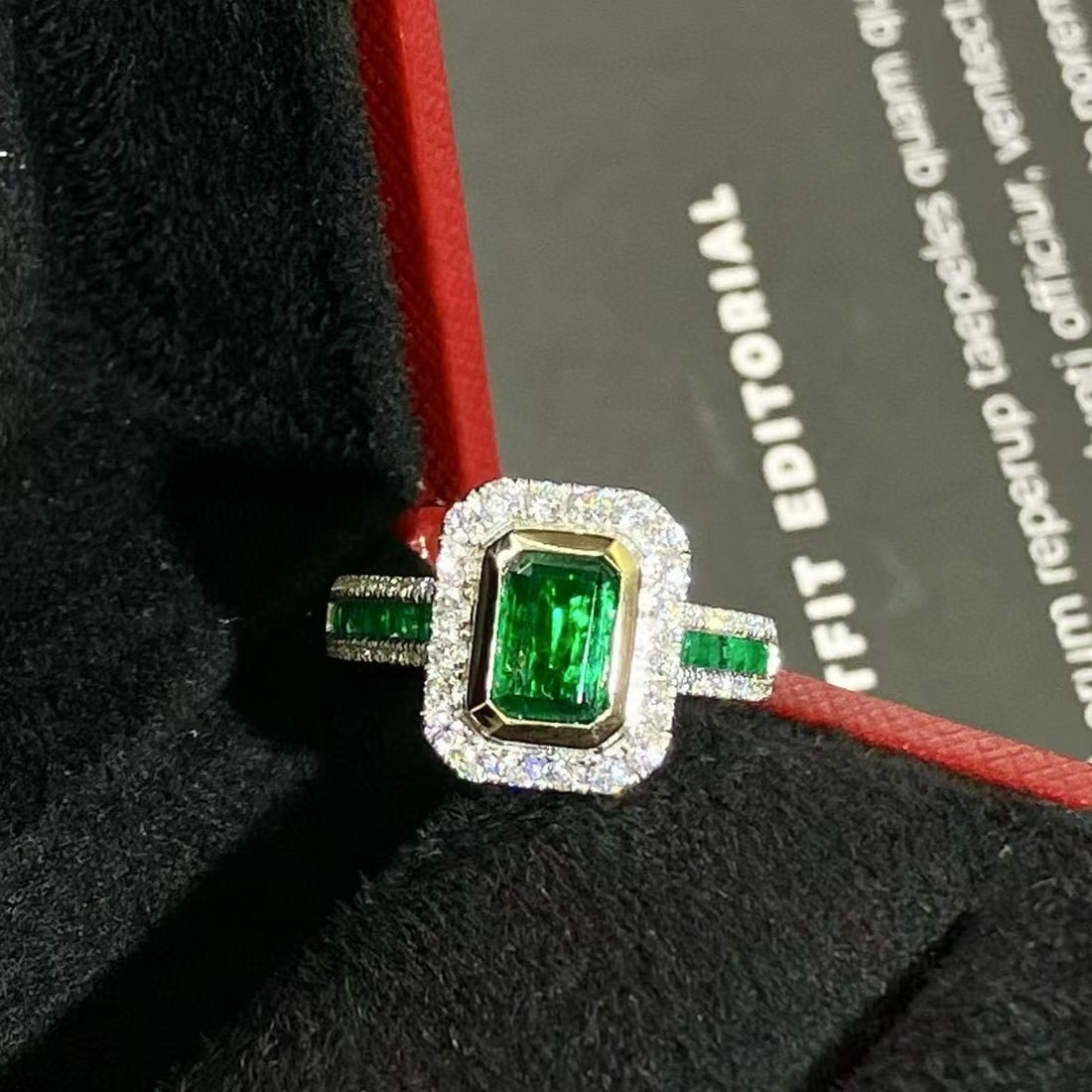 14k Gold 1.57 Ctw Vivid Green Natural Emerald & Diamond Ring - 2