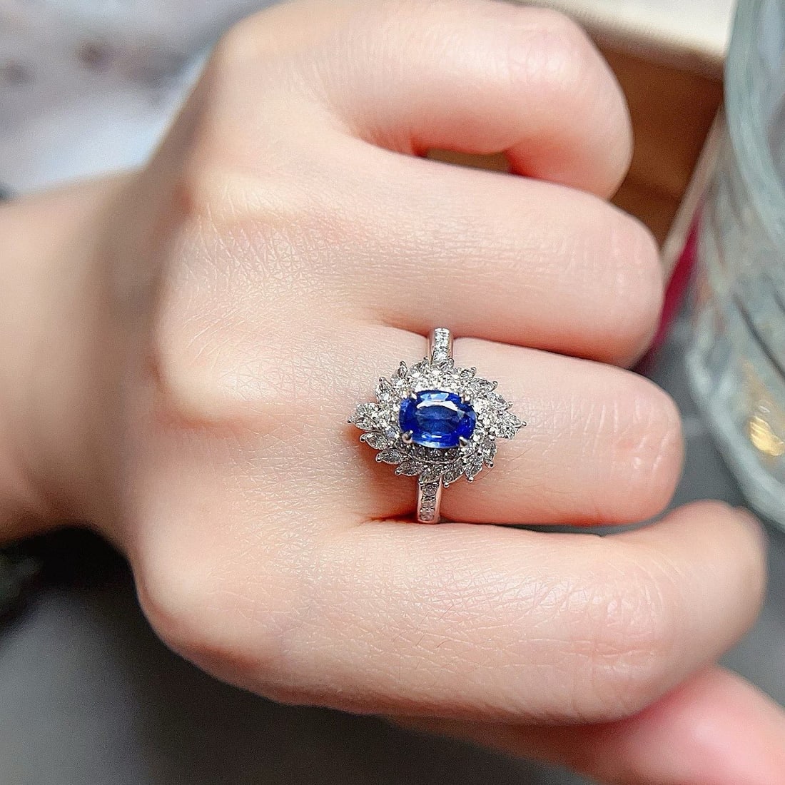14k Gold 0.8 Ct Natural Sapphire & Diamond Ring - 3