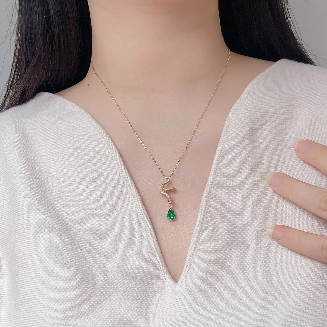 14k Gold 0.95 Ctw Vivid Green Natural Emerald & Diamond Pendant( Without Chain ) - 5