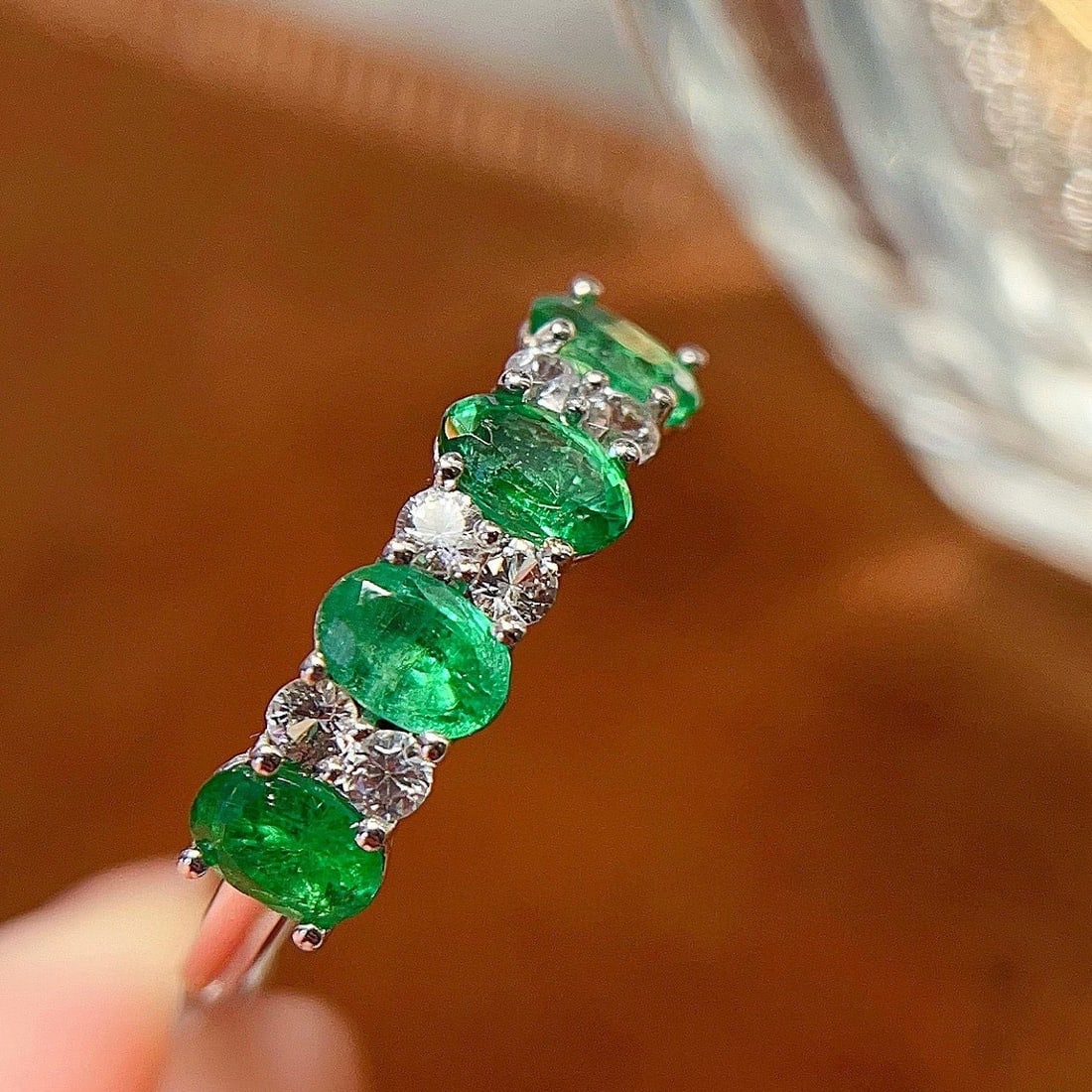 14k Gold 1 Ct Vivid Green Natural Emerald & Sapphire Ring - 4