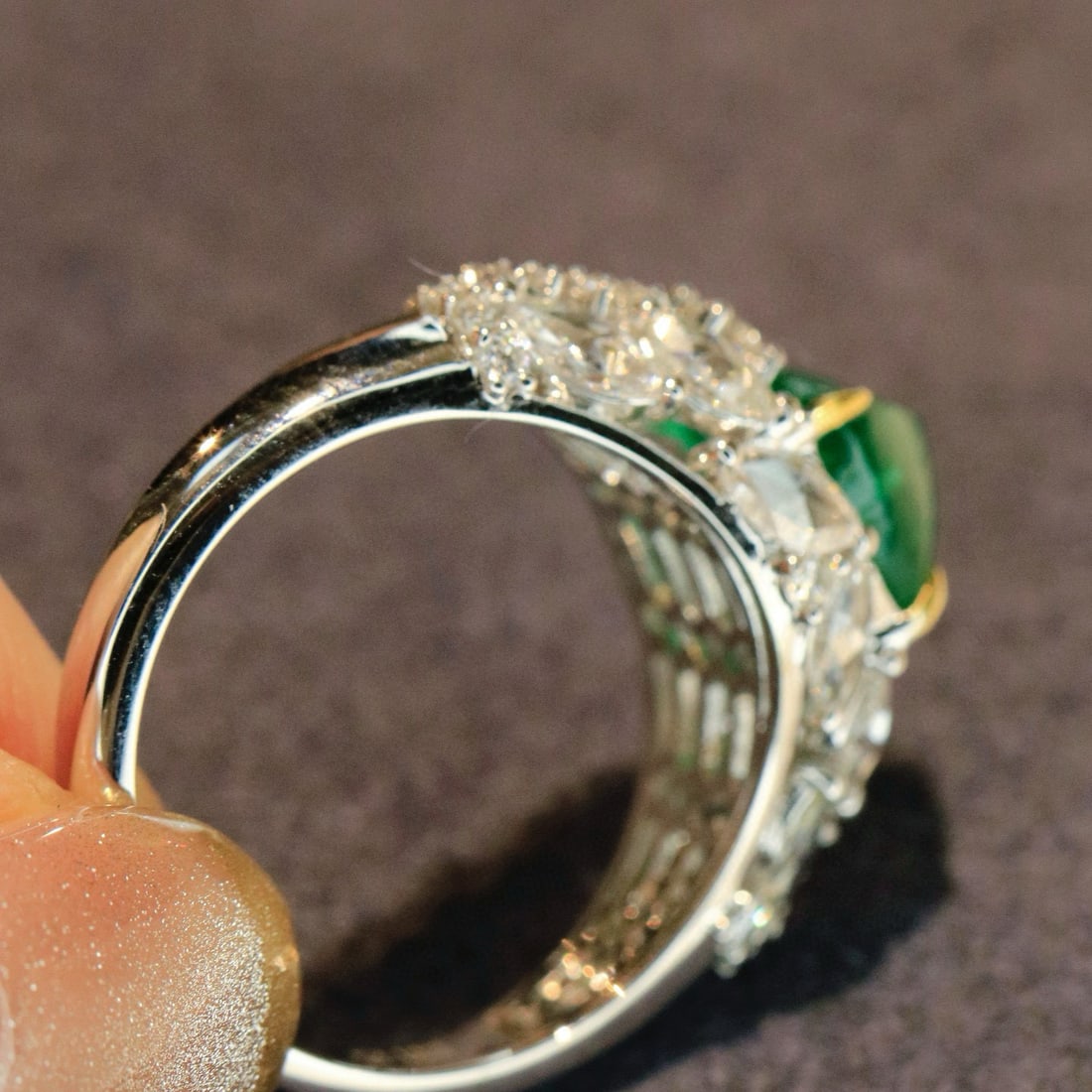 14k Gold 3.24 Ctw Vivid Green Natural Emerald & Diamond Ring - 5