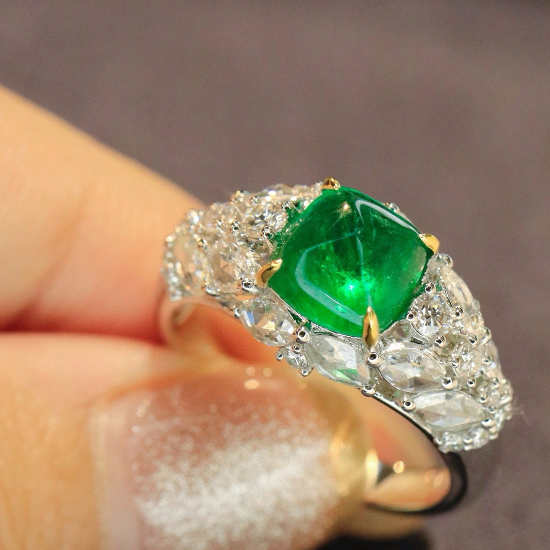 14k Gold 3.24 Ctw Vivid Green Natural Emerald & Diamond Ring - 6