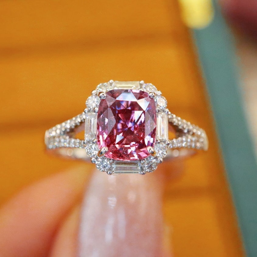 14k Gold 2.07 Ctw Natural Padparadscha Sapphire & Diamond Ring: Ref:230982404 / / gold content:14k gold / / ring size:7. 25us / / / / main gemstone:padparadscha sapphire / / shape:cushion / / carat weight:1. 68ct / / color:orangish pink / / treatment:natural / /