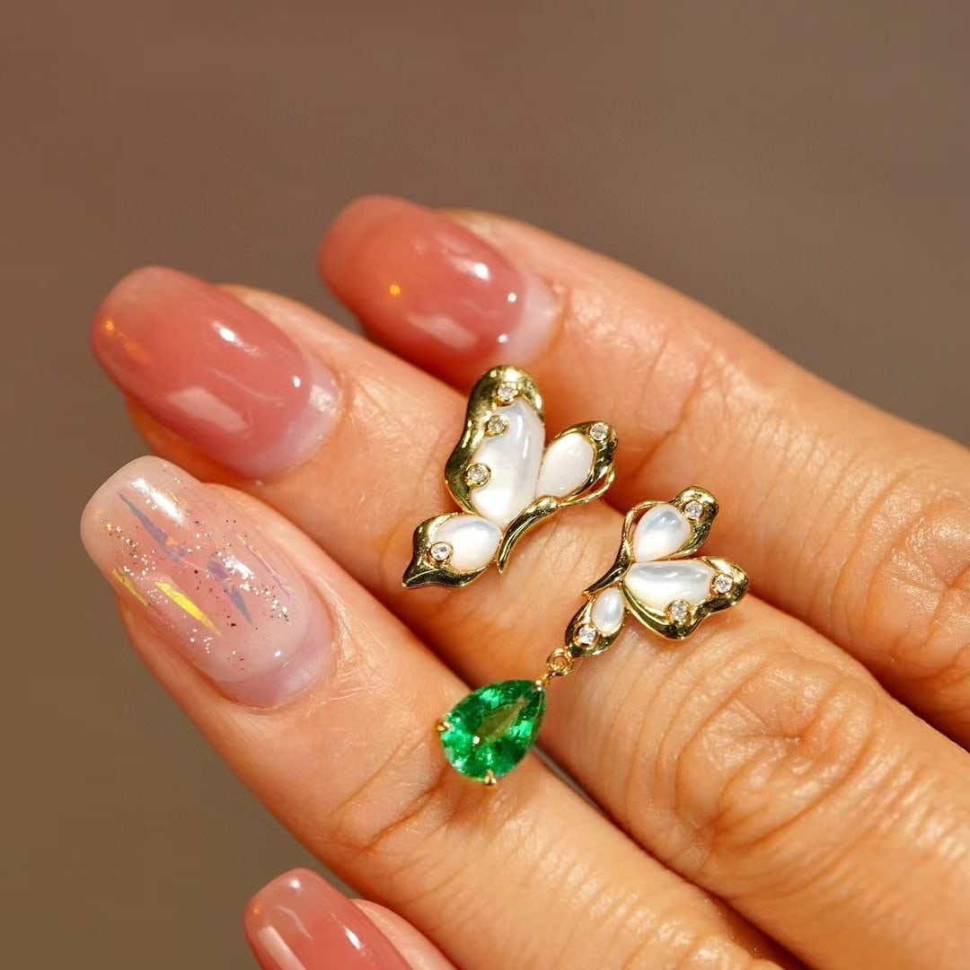 14k Gold 0.3 Ct Vivid Green Natural Emerald & Diamond Earrings - 2