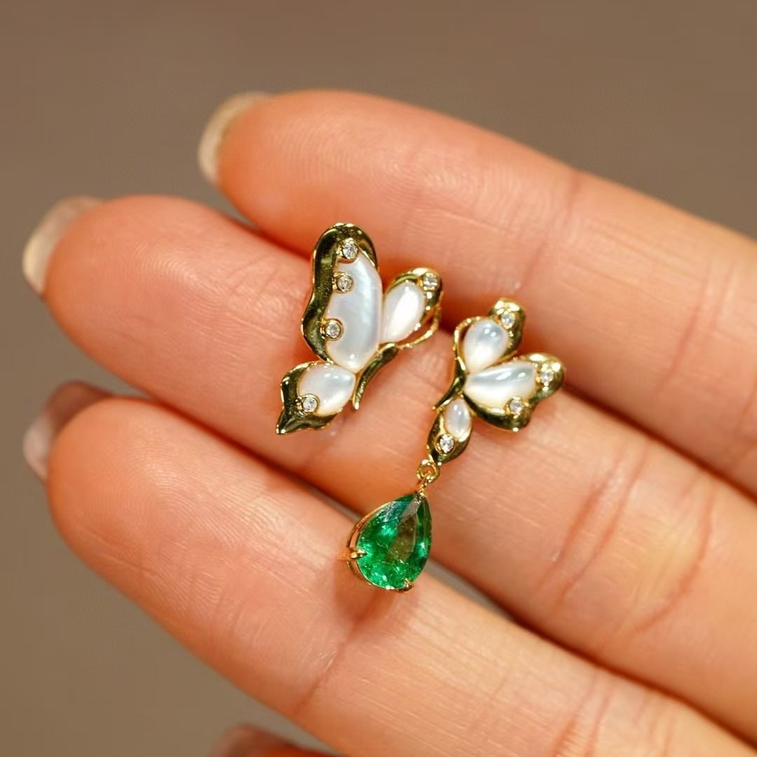 14k Gold 0.3 Ct Vivid Green Natural Emerald & Diamond Earrings - 5