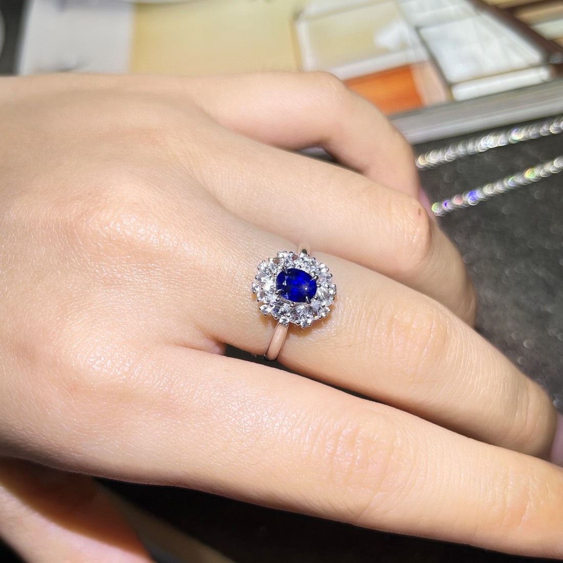 14k Gold 0.84 Ct Natural Sapphire & Sapphire Ring - 3