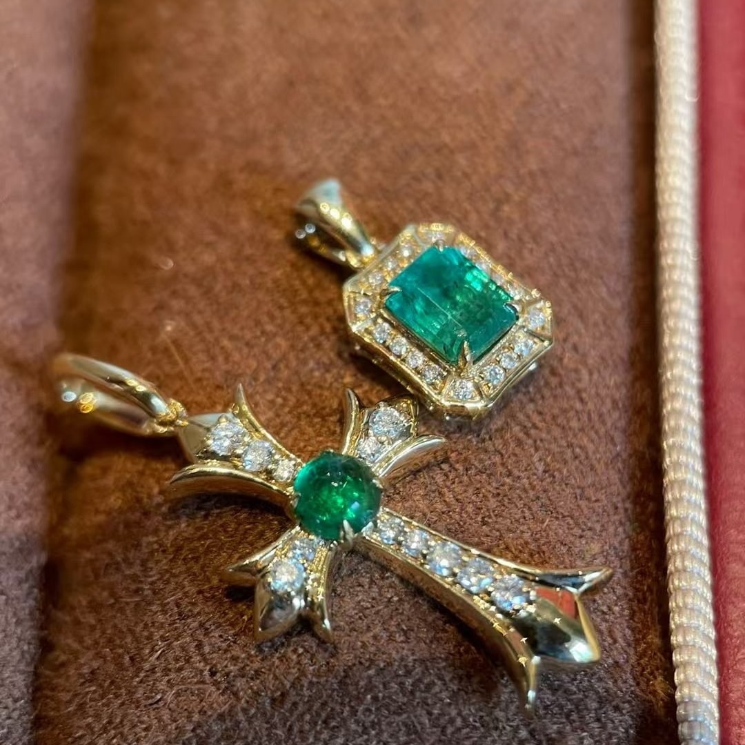 14k Gold 0.6 Ct Vivid Green Natural Emerald & Diamond Pendant( Without Chain ) - 3