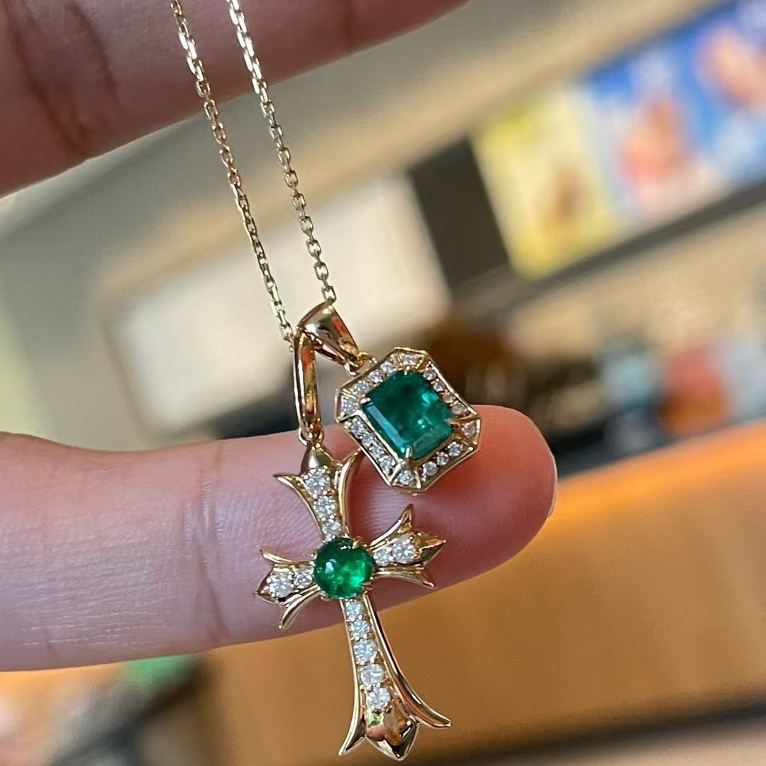 14k Gold 0.6 Ct Vivid Green Natural Emerald & Diamond Pendant( Without Chain ) - 5