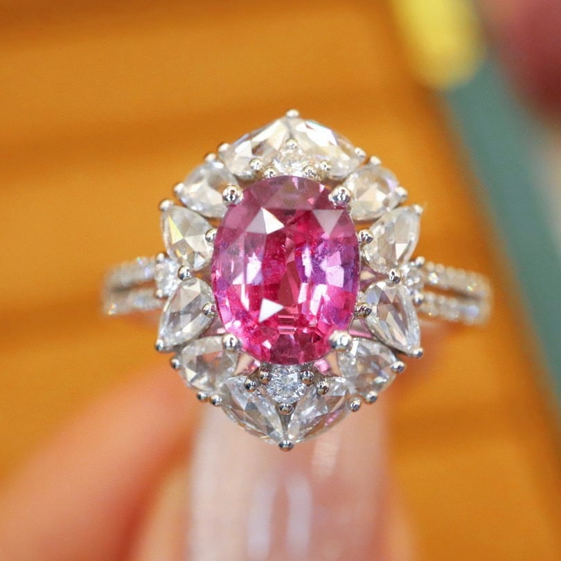 14k Gold 2.74 Ctw Natural Padparadscha Sapphire & Diamond Ring: Ref:230982433 / / gold content:14k gold / / ring size:7. 25us / / / / main gemstone:padparadscha sapphire / / shape:oval / / carat weight:2. 10ct / / color:orangish pink / / treatment:natural / / / /