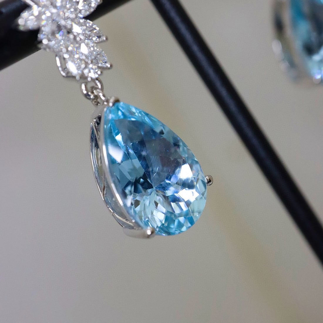 14k Gold 10.04 Ctw Natural Aquamarine & Diamond Earrings - 2