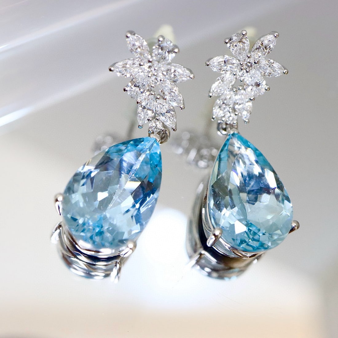 14k Gold 10.04 Ctw Natural Aquamarine & Diamond Earrings - 4