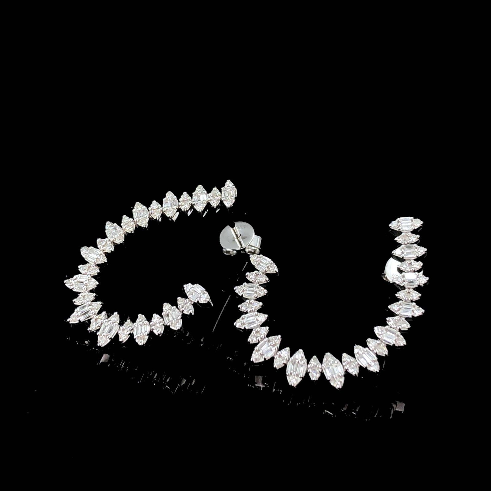14k Gold 0.58 Ct Natural H Diamond Earrings - 4