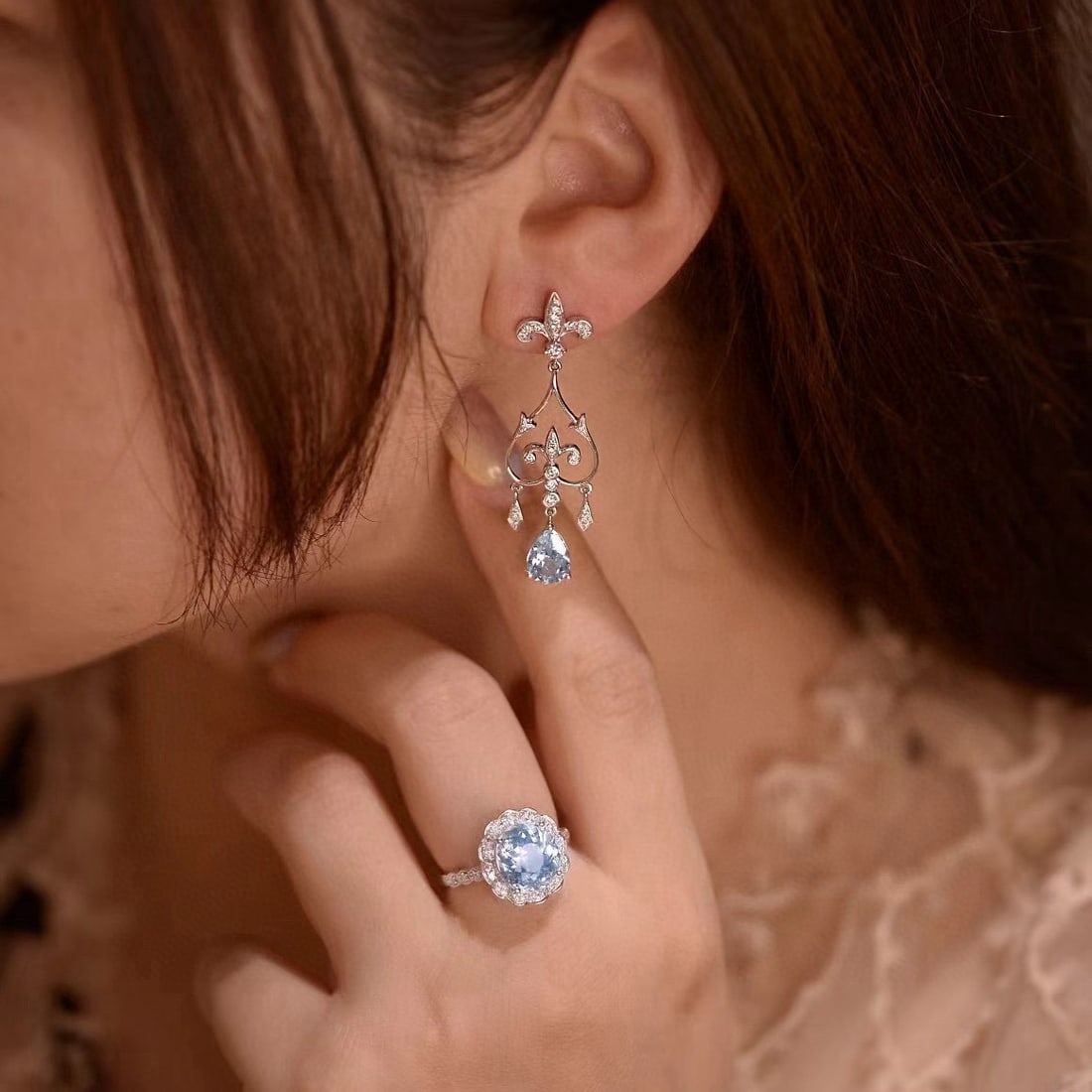 14k Gold 2.35 Ctw Natural Aquamarine & Diamond Earrings - 3