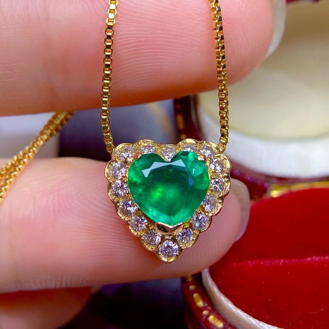 14k Gold 1.9 Ctw Natural Emerald & Diamond Pendant( Without Chain ) - 2