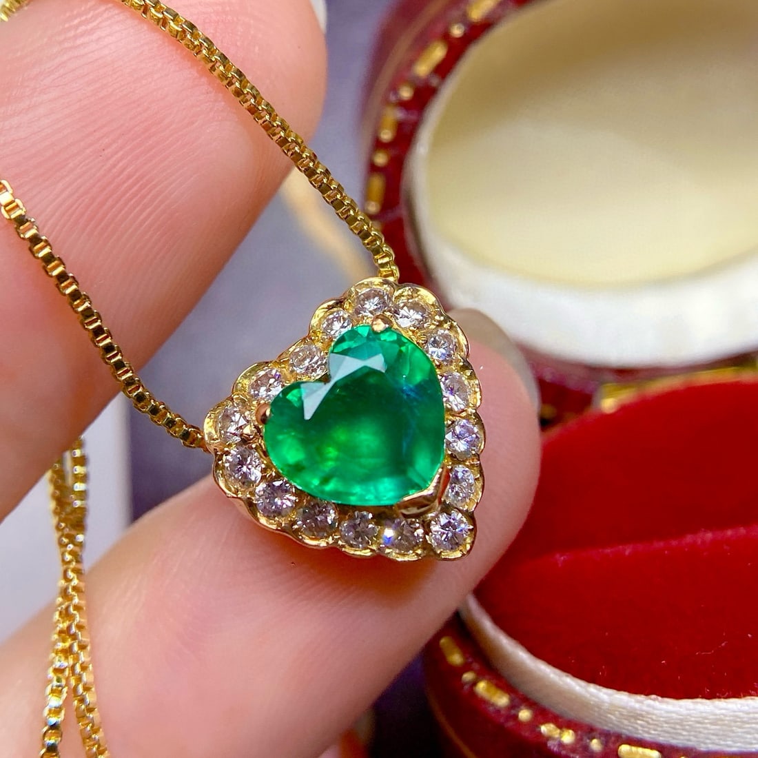 14k Gold 1.9 Ctw Natural Emerald & Diamond Pendant( Without Chain ) - 3