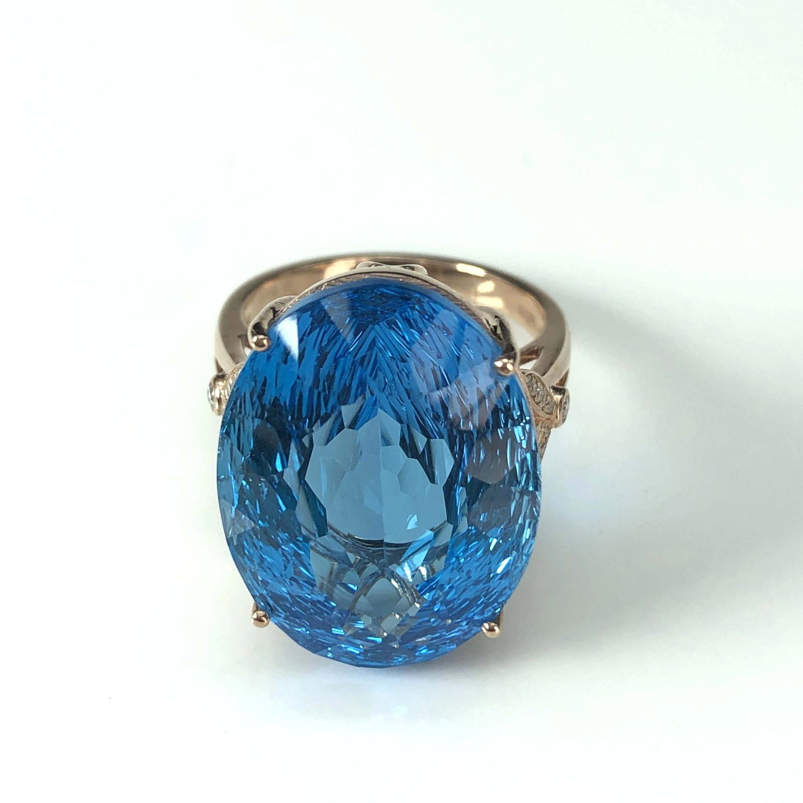 14k Gold 19.5 Ct Natural Topaz & Diamond Ring - 5