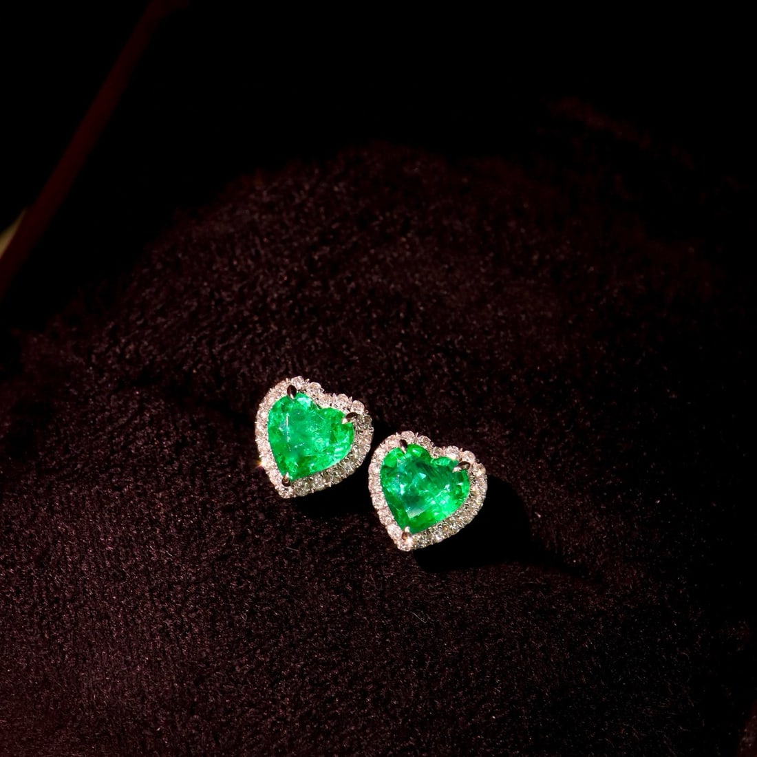 14k Gold 1.68 Ctw Natural Emerald & Diamond Earrings - 5