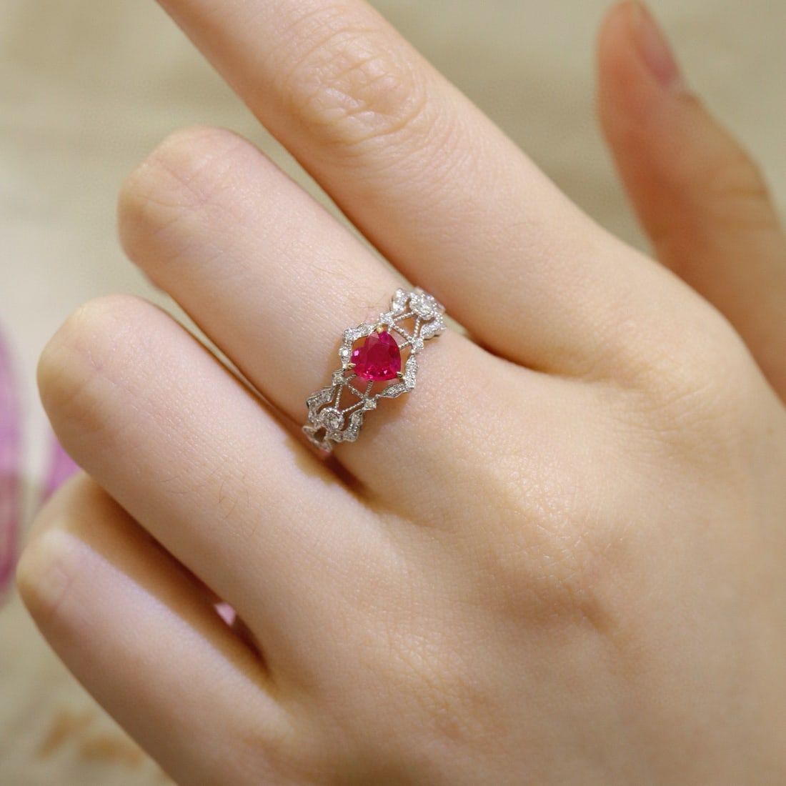 14k Gold 0.64 Ctw Natural Ruby & Diamond Ring - 5