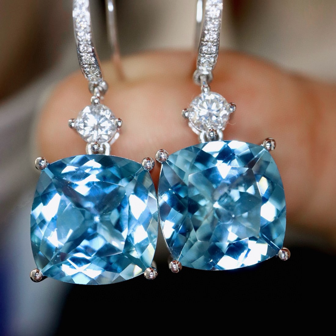 14k Gold 11.66 Ctw Natural Aquamarine & Diamond Earrings: Ref:230979066 // gold content:14k gold // main gemstone:aquamarine // shape:cushion // carat weight:11. 1ct // color:santa maria color // treatment:natural // // adjacent gemstone 2 : diamond // shape