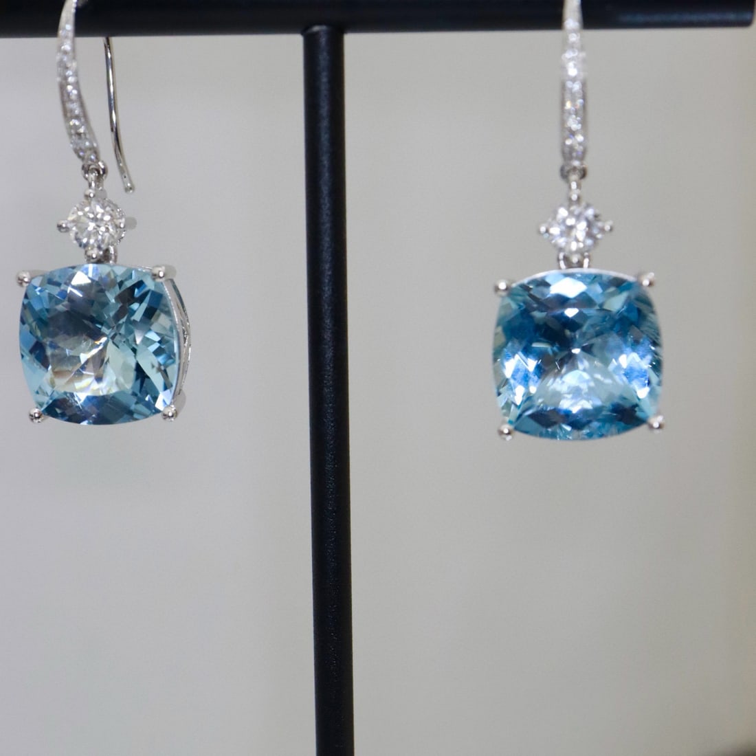 14k Gold 11.66 Ctw Natural Aquamarine & Diamond Earrings - 3