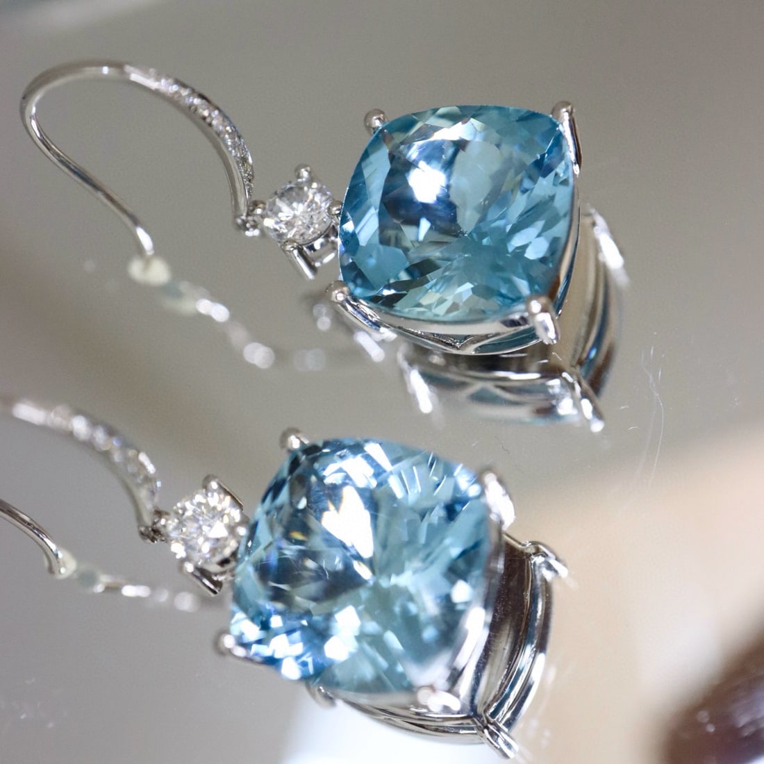 14k Gold 11.66 Ctw Natural Aquamarine & Diamond Earrings - 6