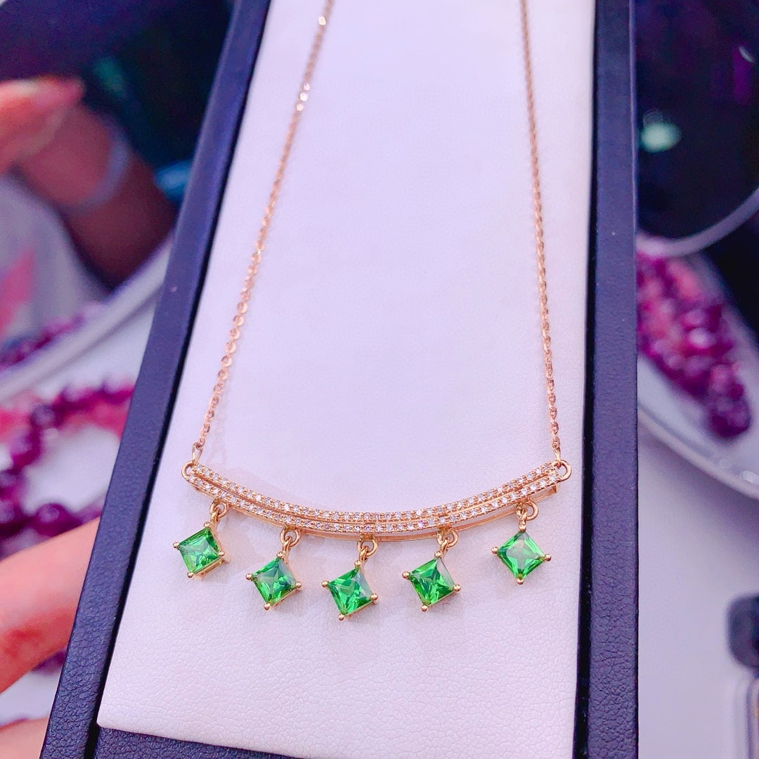 14k Gold 3.0 Ct Natural Tsavorite & Diamond Necklace - 4