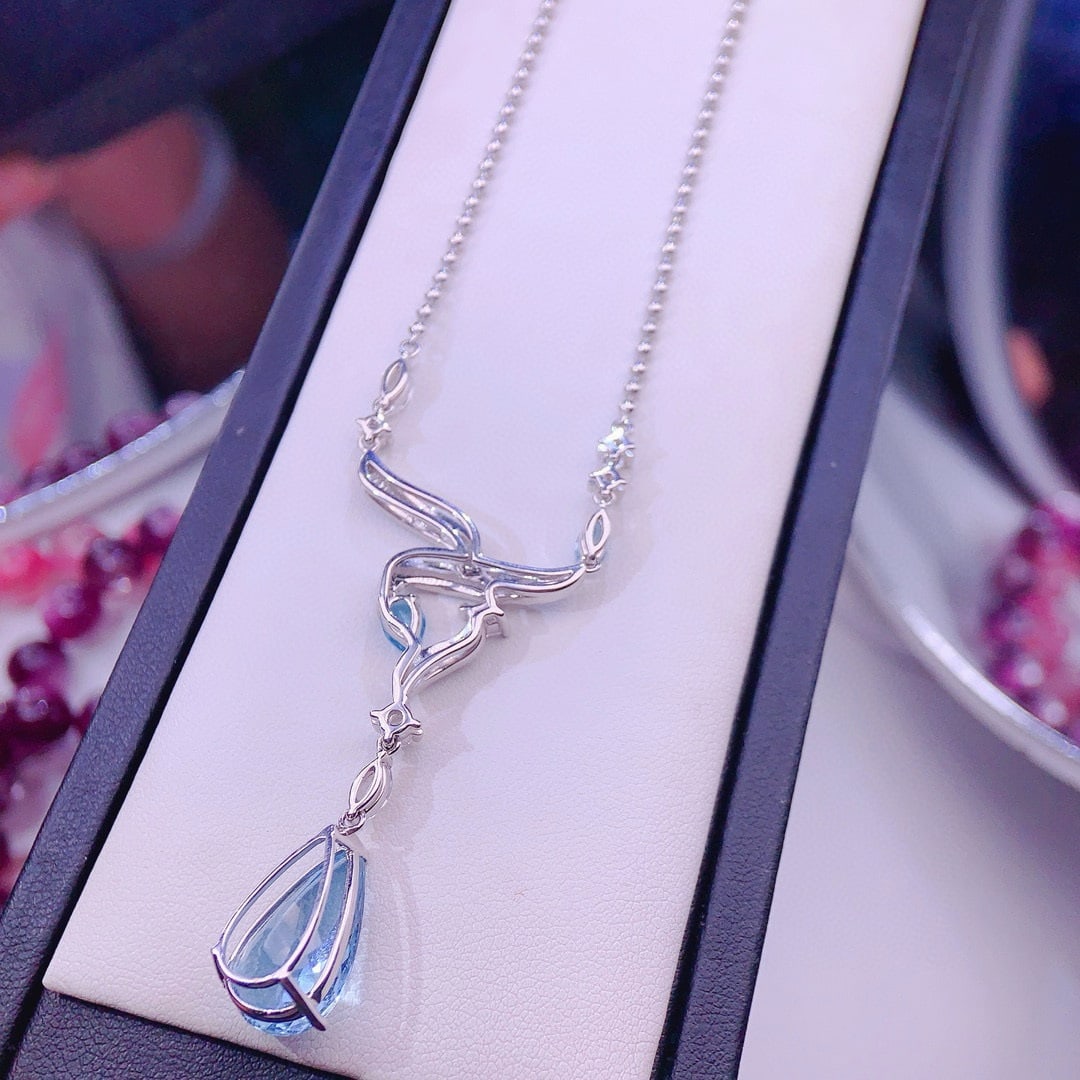 14k Gold 7.0 Ct Natural Aquamarine & Diamond Necklace - 6