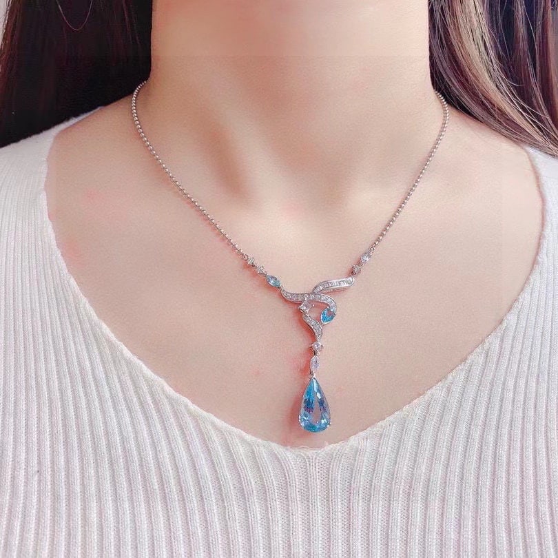14k Gold 7.0 Ct Natural Aquamarine & Diamond Necklace - 7