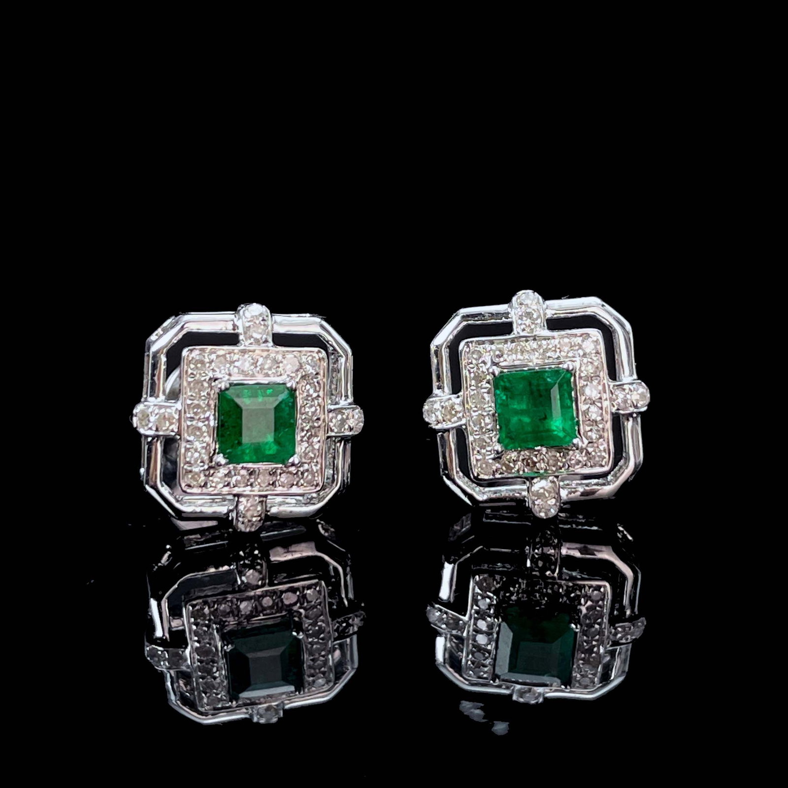 14k Gold 0.53 Ctw Natural Jadeite & Diamond Earrings - 4