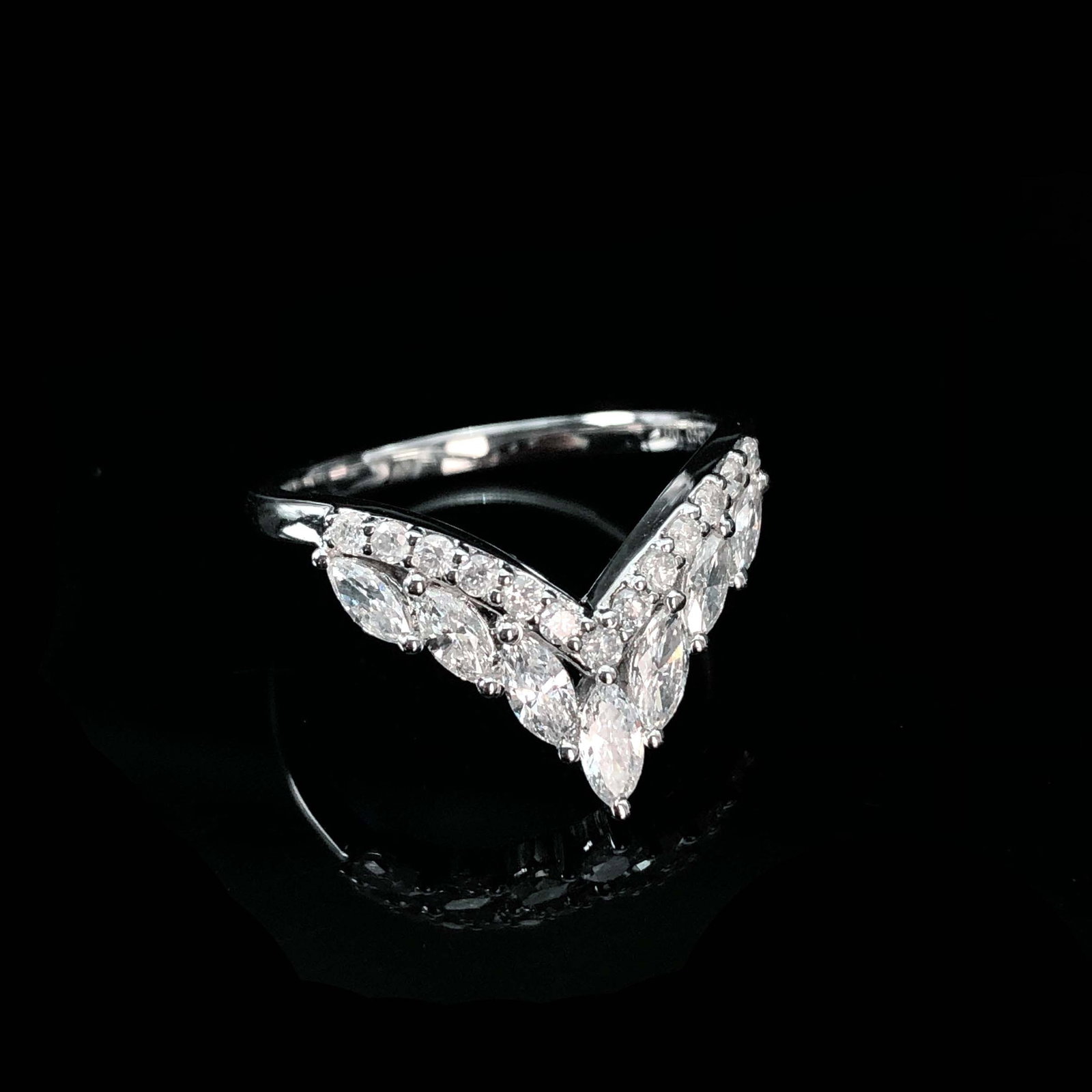 14k Gold 0.63 Ct Natural H Diamond Ring - 5