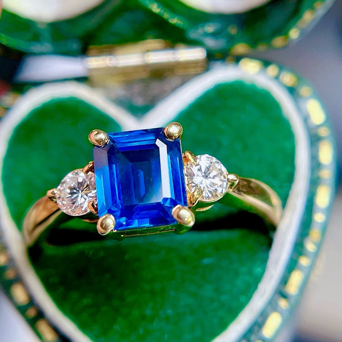 14k Gold 1.90 Ctw Natural Sapphire & Diamond Ring - 2
