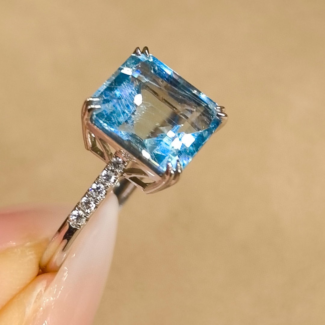 14k Gold 3.95 Ct Natural Aquamarine & Diamond Ring - 6