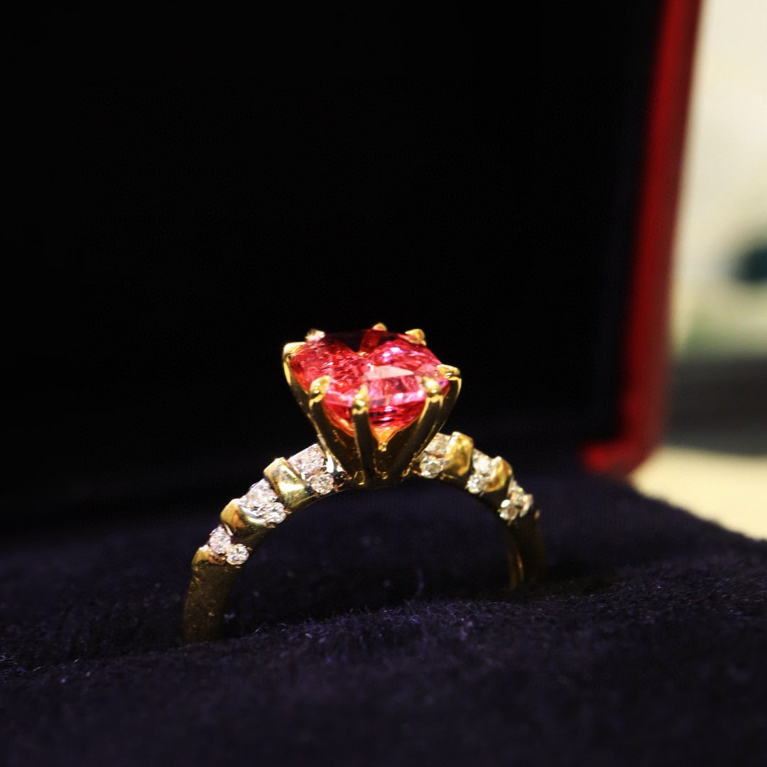 14k Gold 2.32 Ctw Natural Spinel & Diamond Ring - 6