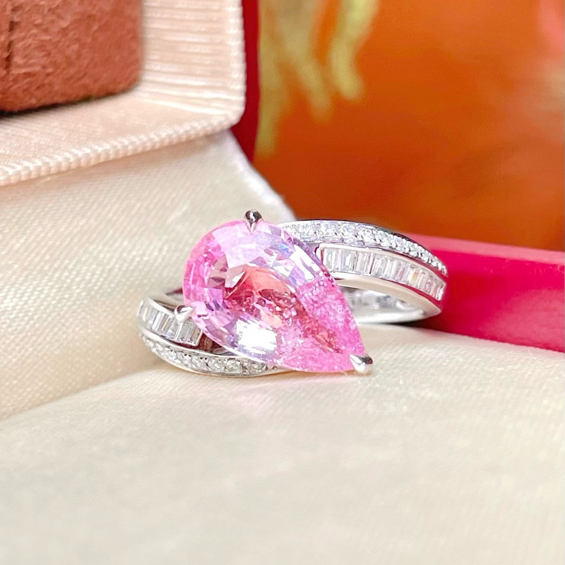 14k Gold 3.43 Ctw Natural Sapphire & Diamond Ring: Ref:230979126 // gold content:14k gold // ring size:7. 25us // // main gemstone:sapphire // shape:oval // carat weight:3. 11ct // color:pink // treatment:natural // cut grade:g // // adjacent gemstone