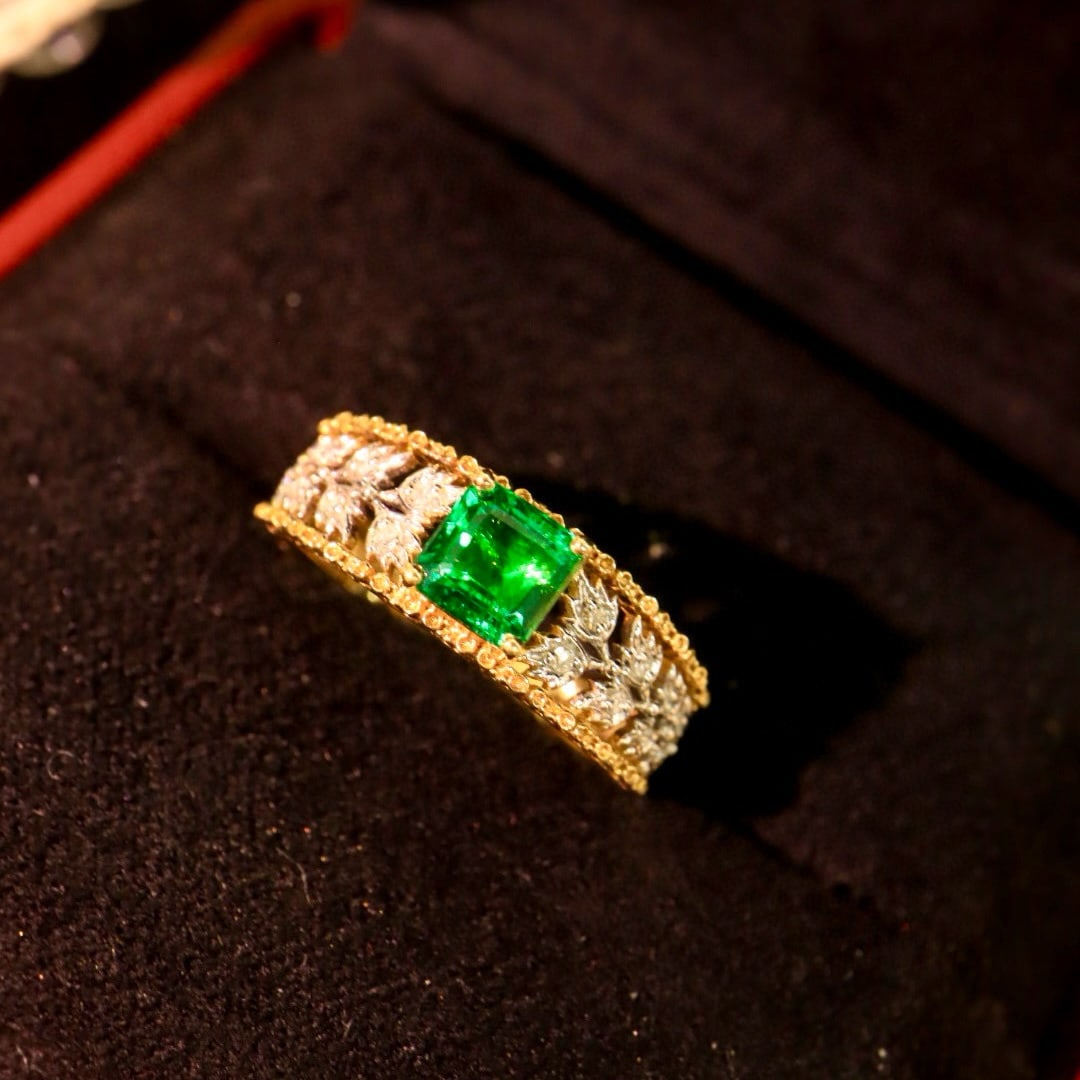 14k Gold 0.95 Ctw Natural Emerald & Diamond Ring - 3
