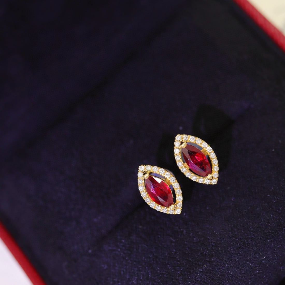 14k Gold 0.98 Ctw Natural Ruby & Diamond Earrings - 3