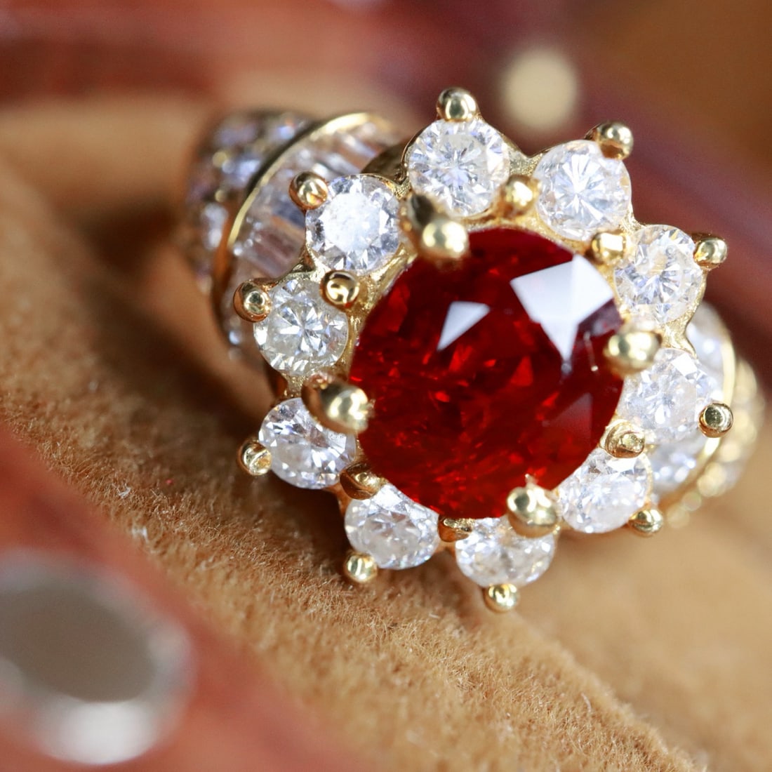 14k Gold 2.93 Ctw Natural Ruby & Diamond Ring - 5
