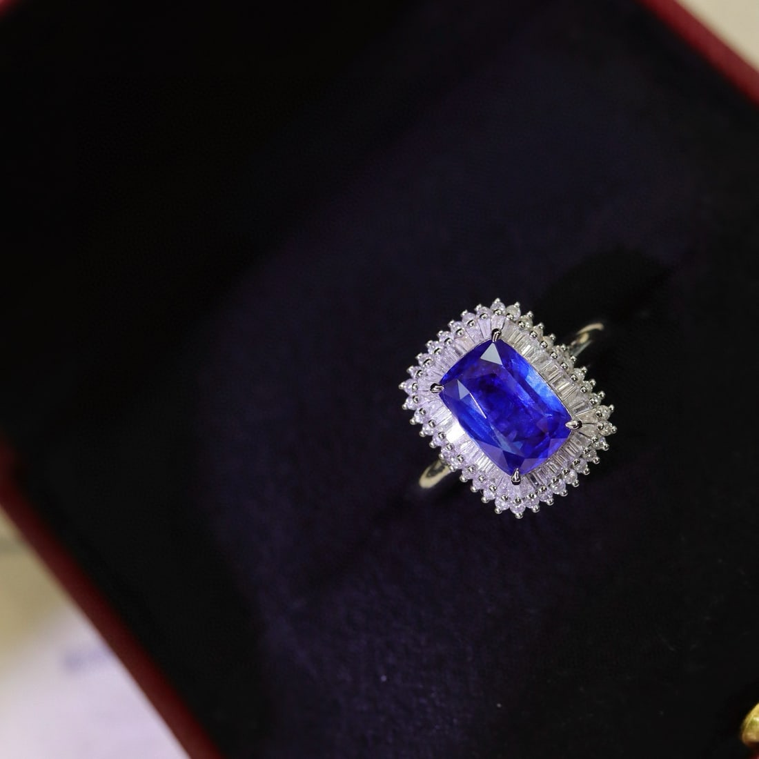 14k Gold 3.26 Ctw Natural Sapphire & Diamond Ring - 4